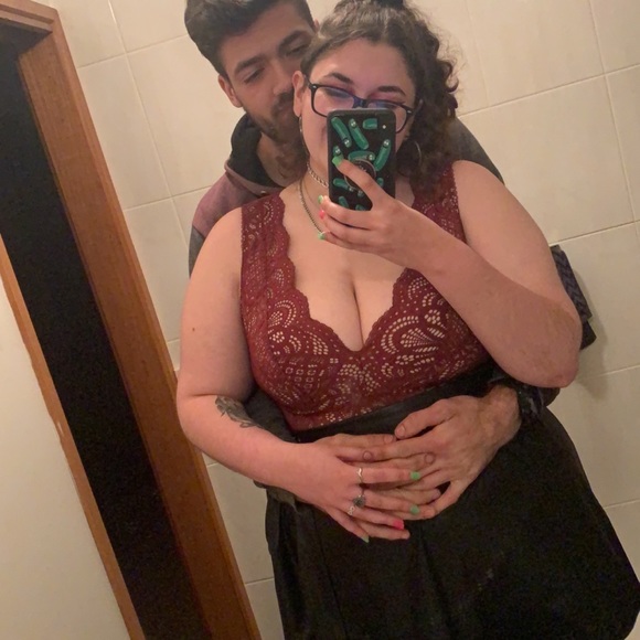 Meet ya Poshgal Kirsty 👑🥵❤️🔥💁🏻♀️ - Picture 3 of 7